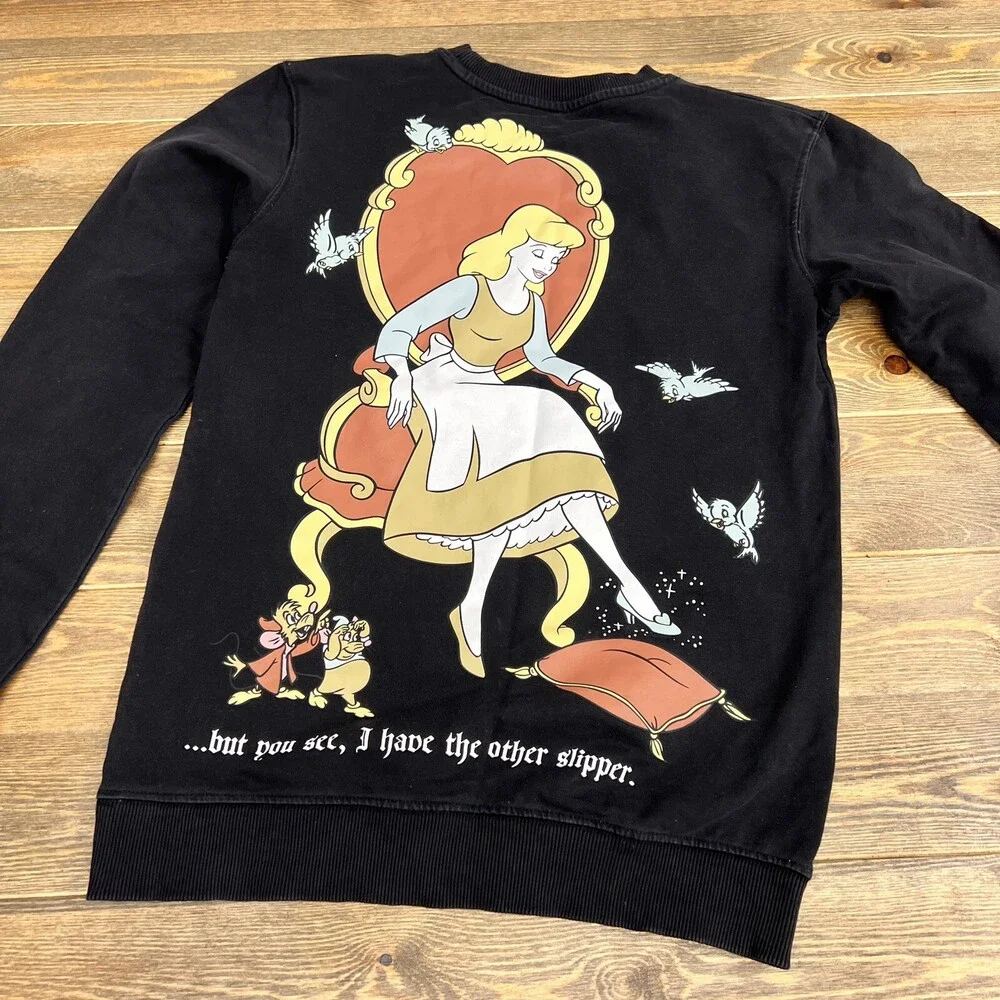 Disney Princess Cakeworthy‎ Cinderella Pullover Sz Small - Picture 4 of 4